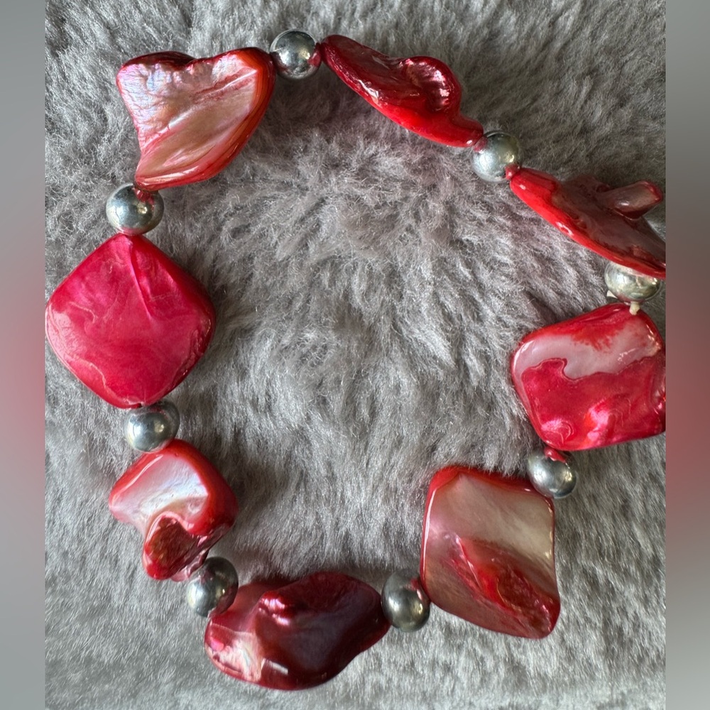 Red Faux Mother-of-Pearl Square Bead Stretch Bracelet